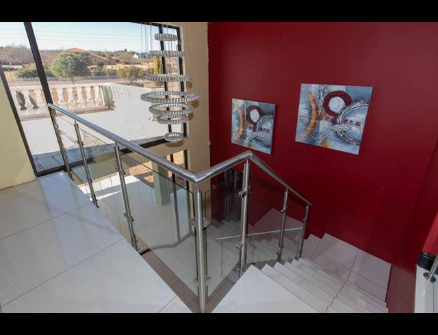 6 BEDROOM HOUSE FOR SALE IN RIETVLEI VIEW COUNTRY ESTATES